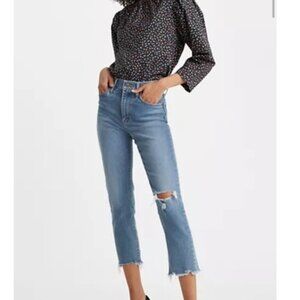 Levi's 724 High Rise Straight Crop Destroyed Jeans Size 27 fits smaller